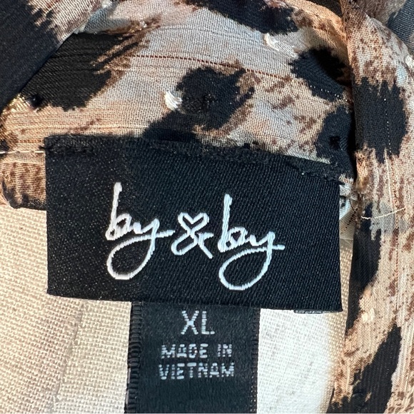 by & by Leopard Print Button-Down Blouse - Brown & Black - Picture 9 of 10